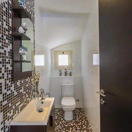 At Last You Can Rent The Perfect Luxury In Pernera Close To The Beach, 1506 Villa